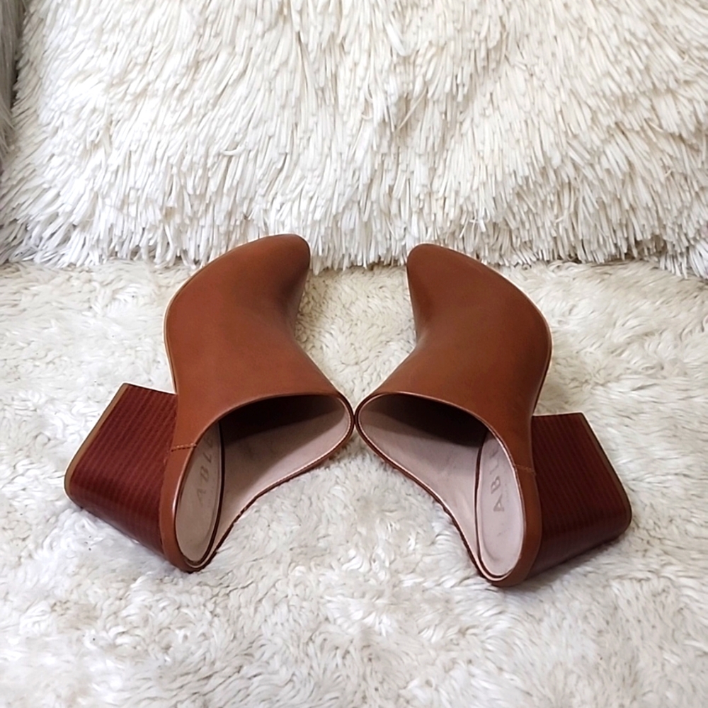 Able Brown Mules - image 6